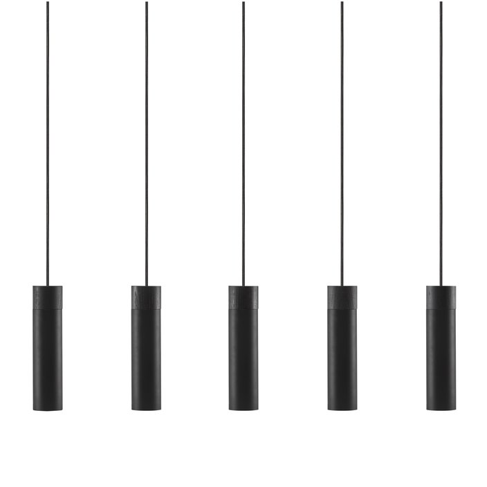 Čisté linie, útlý design, jasanové dřevo v kombinaci s matným kovem jsou znakem světla Tilo (černá)