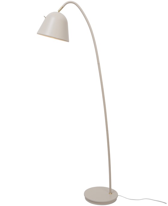 Stojací lampa ve vintage designu s mosaznými detaily, to je Nordlux Fleur. Díky nastavitelné hlavě si ji snadno namíříte Vámi požadovaným směrem. 