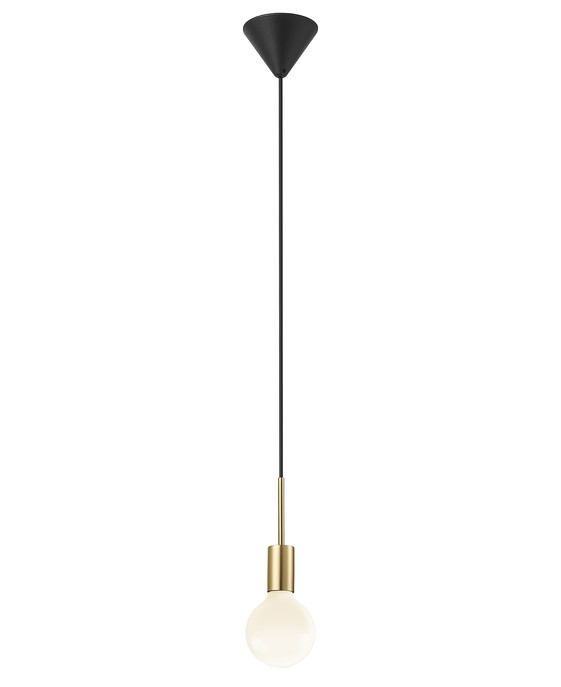 Závěsné dekorativní světlo Paco od Nordluxu v černé nebo mosazné variantě. Ideální v kombinaci s dekorativní žárovkou.  