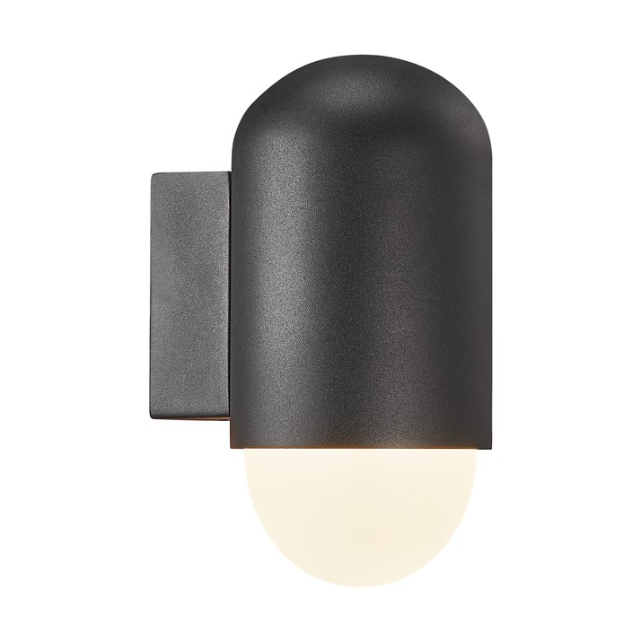 Venkovní nástěnné svítidlo Heka od Nordluxu zaujme na první pohled díky modernímu designu - zaoblené tvary a světlo směřující dolů je sázkou na jistotu! Můžete ho mít v černé, pískové a antracitové barvě. (černá)