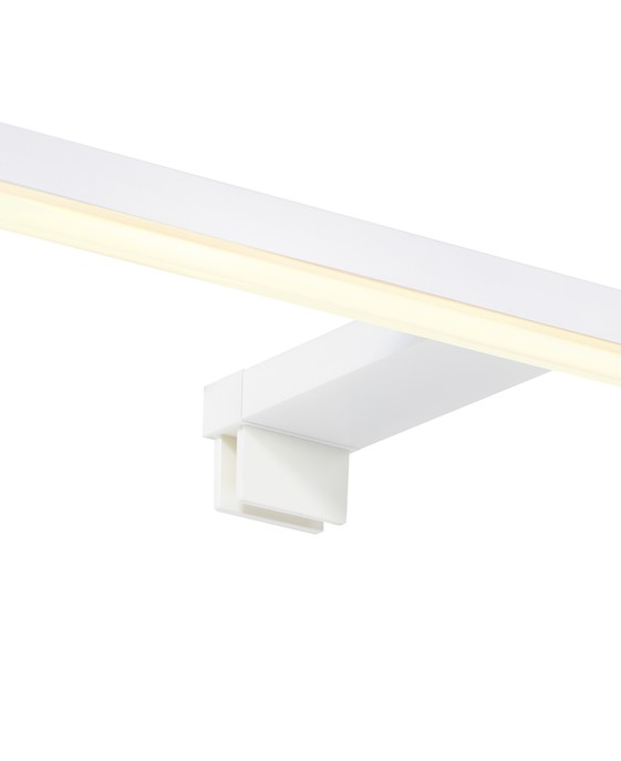 Koupelnové elegantní tenké světlo Marlee od Nordluxu umožňuje tři způsoby instalace – na zeď, na zrcadlo či na skříňku. Díky vysokému krytí ho využijete ve vlhkých prostorách. Dostupné ve 3 barvách.