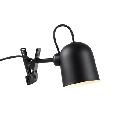Industriální a jednoduchá lampička s klipem Angle od Nordluxu s možností nastavení stínítka požadovaným směrem pomocí magnetu - v černé, světle, či tmavě šedé variantě. 