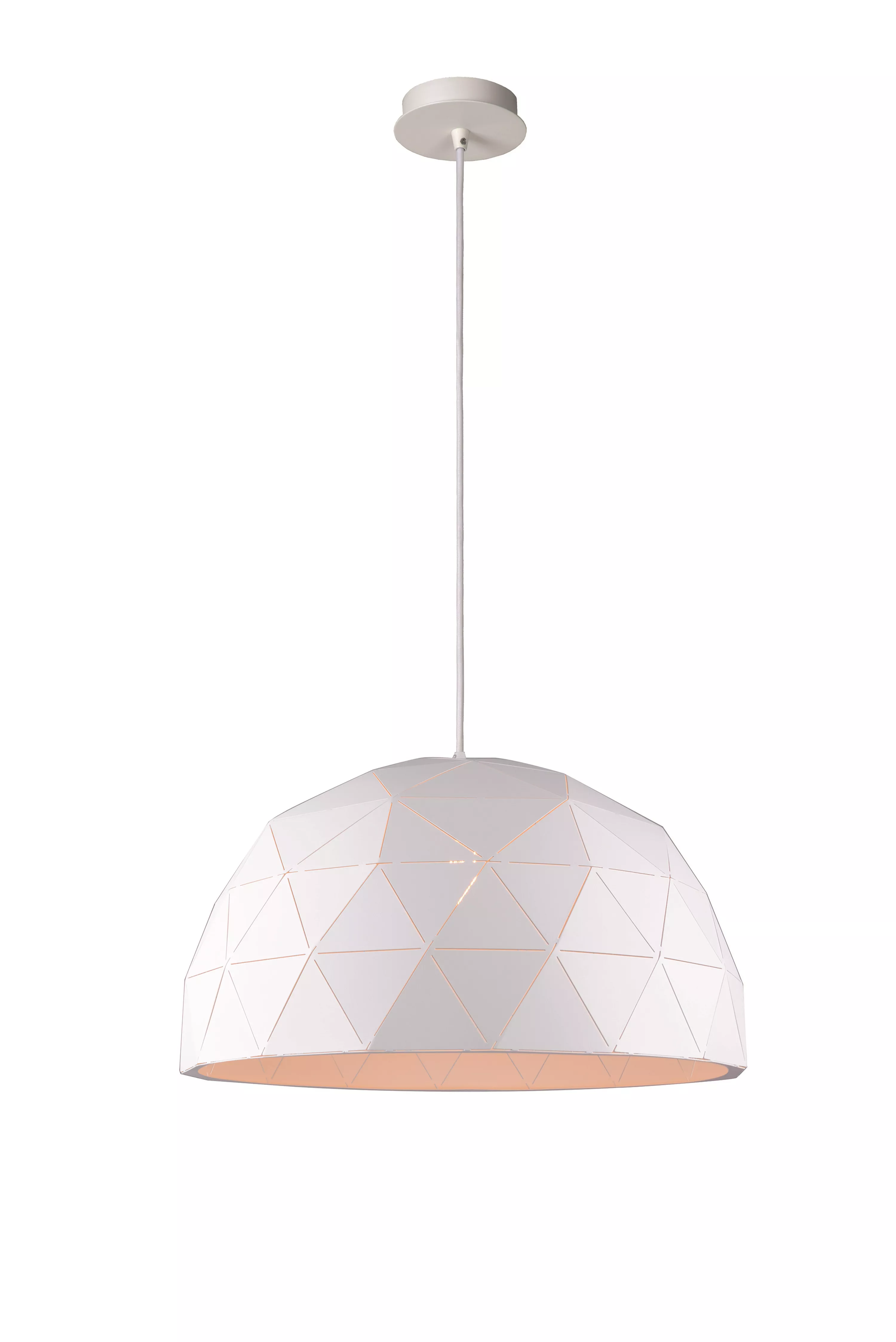 Výrazné závěsné svítidlo v bílé barvě s trojúhelníkovými perforacemi se hodí nad jídelní stůl nebo do obývacího pokoje.