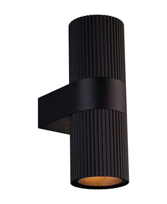 Nordlux Kyklop Ripple je moderní venkovní nástěnné svítidlo se zvlněným povrchem, které osvětluje okolí směrem nahoru i dolů. Dostupné v černé a rezavé variantě.