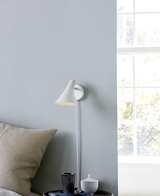 Kvalitní kov, žádné nadbytečné detaily – nástěnná lampa Nordlux Vanila v bílé nebo černé barvě