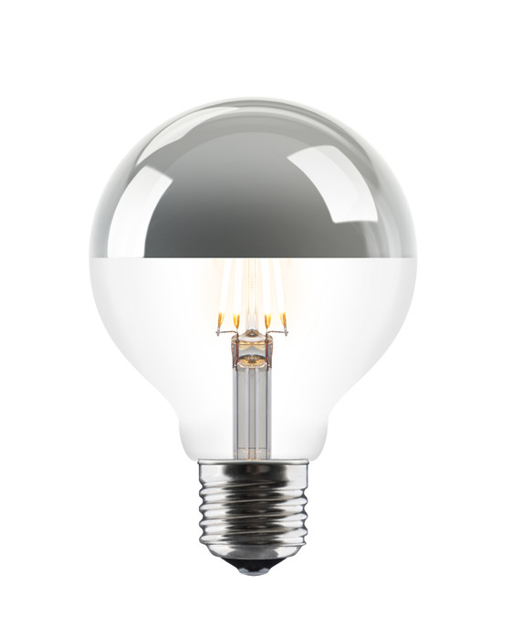 6W LED žárovka UMAGE Idea o průměru 8 cm, vhodná pro svítidla se závitem E27 nejen značky UMAGE. 