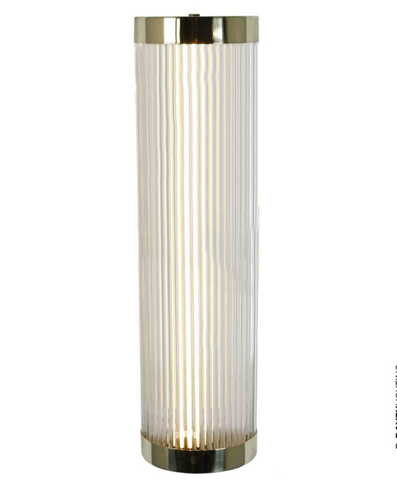 Nástěnná lampička Pillar LED Wide 60 od Original BTC. Čiré skleněné trubice. Základna a vršek kov. Art Deco styl, vhodná do koupelny. 