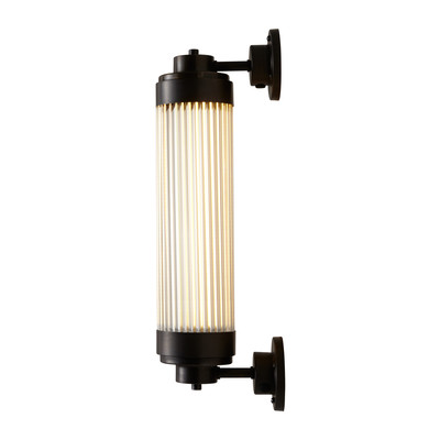 Nástěnná lampička Pillar Offset LED od Original BTC. Čiré skleněné trubice. Základna a vršek kov. Se stmívačem. Art Deco styl, vhodná do koupelny 
