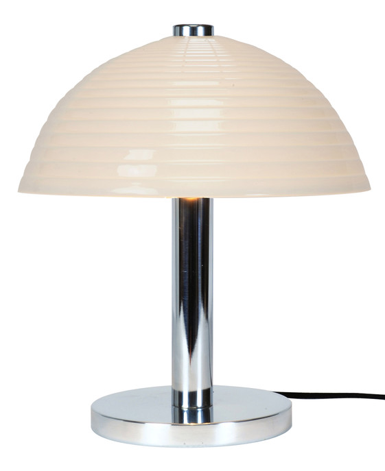 Stolní lampička Cosmo od Original BTC ve tvaru porcelánové polokoule se třemi různými povrchy.