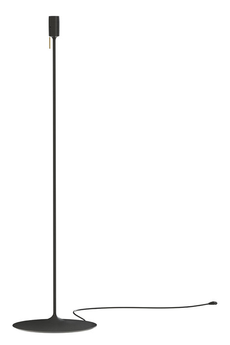 Jednoduchý a elegantní stojan Santé. Vhodný pro většinu stínidel UMAGE  (černá)