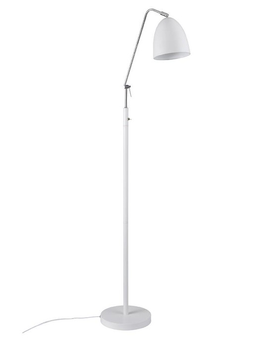 Moderní lampa v nadčasovém designu Alexander od Nordluxu se hodí do bytu i kanceláře díky lesklým kovovým detailům a hedvábnému matnému povrchu.